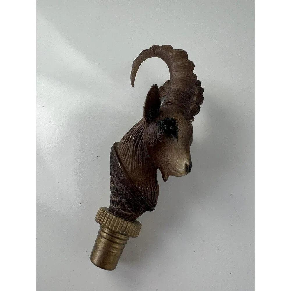 Vintage Ram Head Bottle Stopper Cork Wine Liquor Plastic Faux Wood Cork Gift